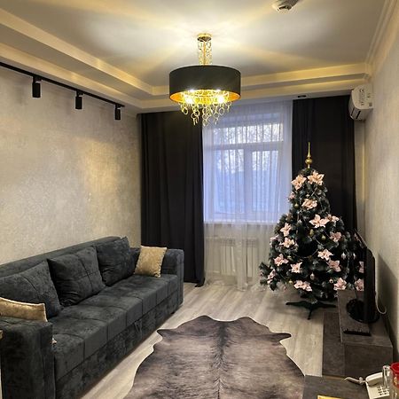Mereke Hotel Ustʼ-Kamenogorsk エクステリア 写真