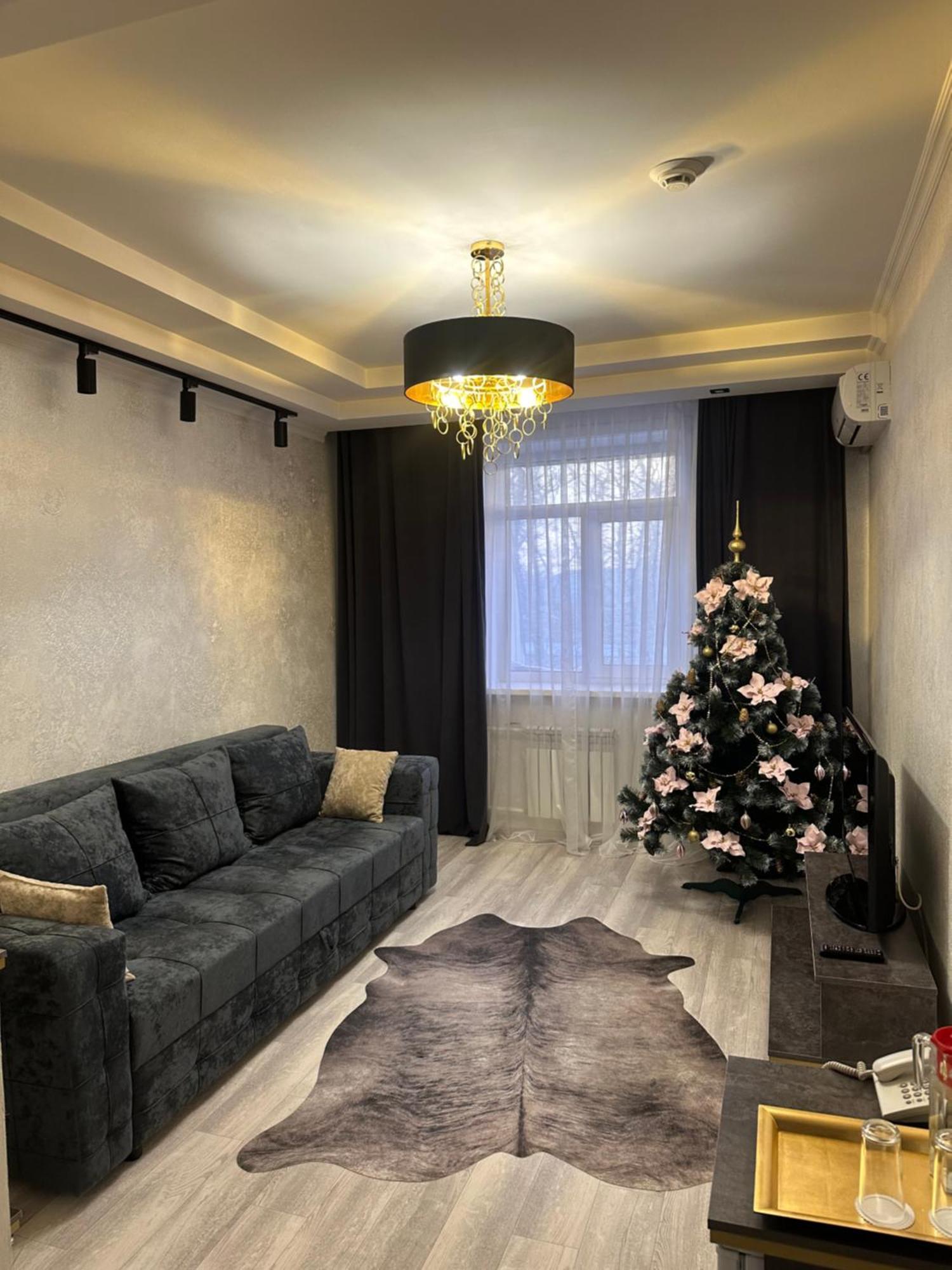 Mereke Hotel Ustʼ-Kamenogorsk エクステリア 写真
