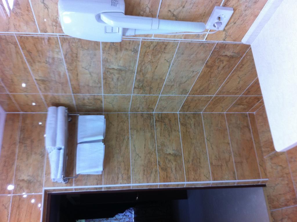 Mereke Hotel Ustʼ-Kamenogorsk 部屋 写真