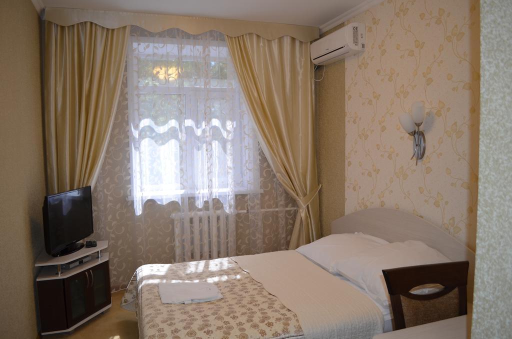 Mereke Hotel Ustʼ-Kamenogorsk 部屋 写真