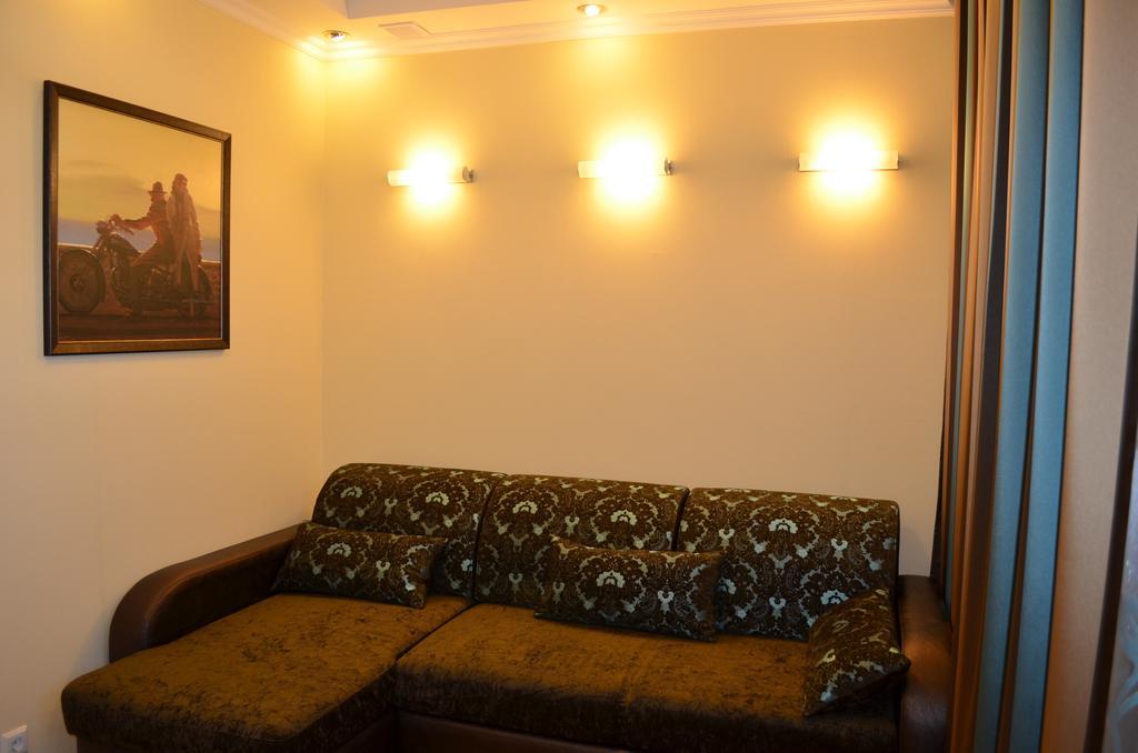 Mereke Hotel Ustʼ-Kamenogorsk 部屋 写真
