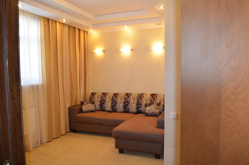 Mereke Hotel Ustʼ-Kamenogorsk 部屋 写真