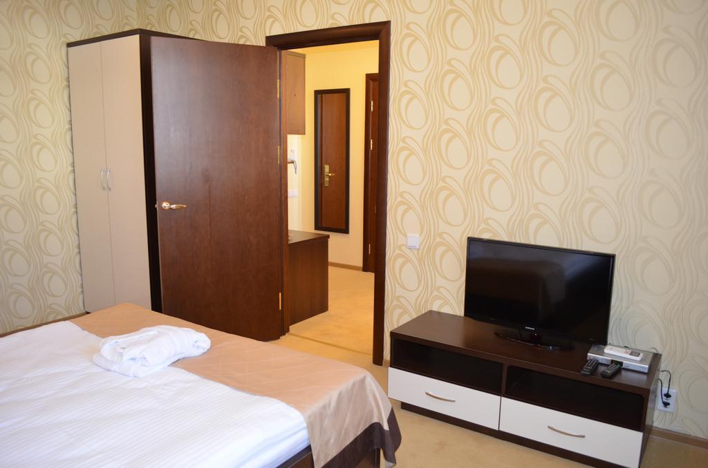 Mereke Hotel Ustʼ-Kamenogorsk 部屋 写真