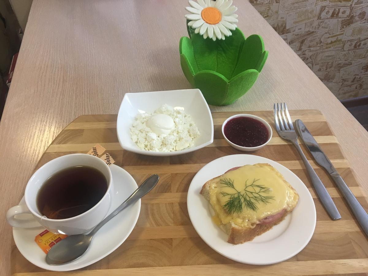 Mereke Hotel Ustʼ-Kamenogorsk エクステリア 写真