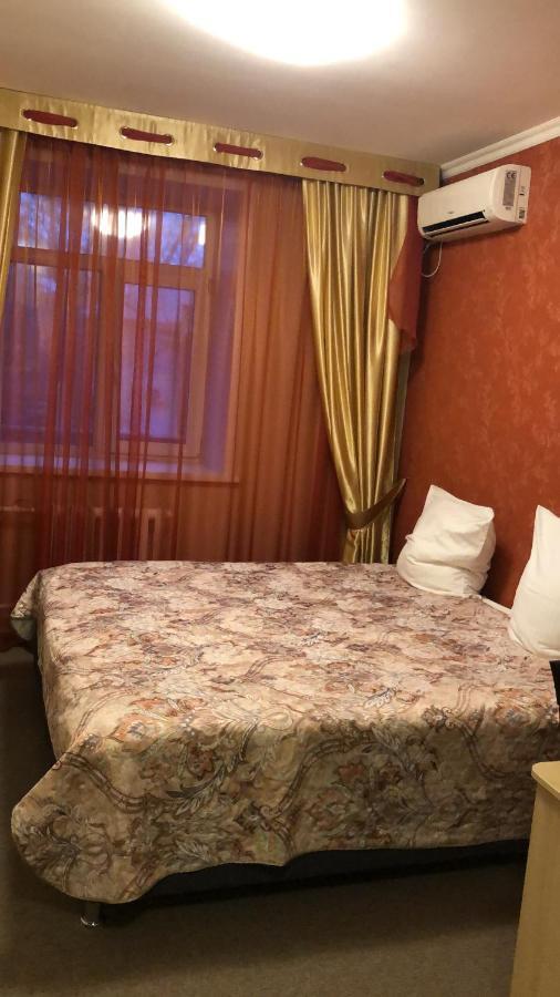 Mereke Hotel Ustʼ-Kamenogorsk エクステリア 写真