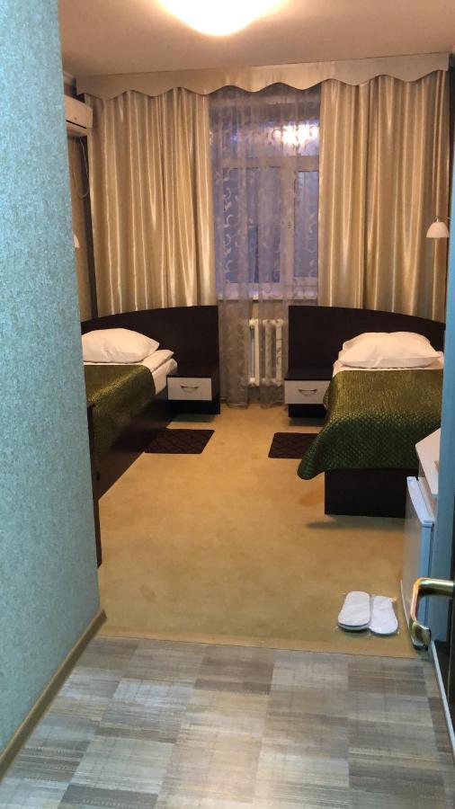 Mereke Hotel Ustʼ-Kamenogorsk エクステリア 写真