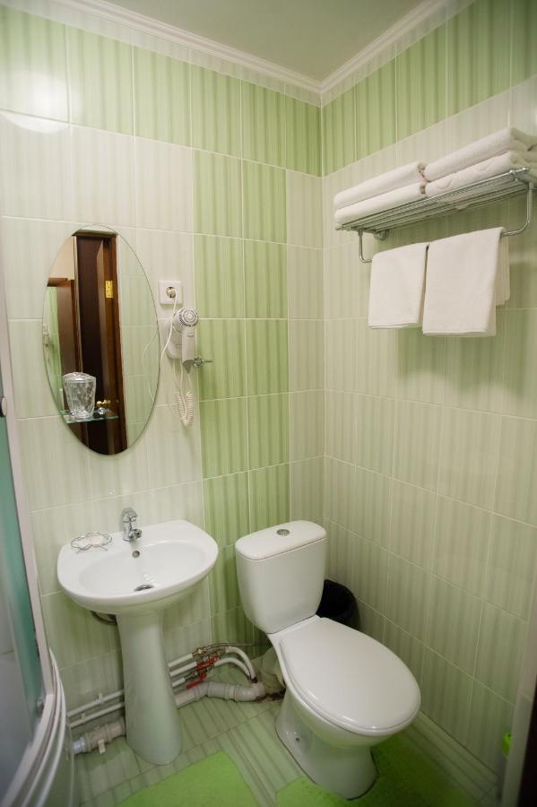 Mereke Hotel Ustʼ-Kamenogorsk エクステリア 写真