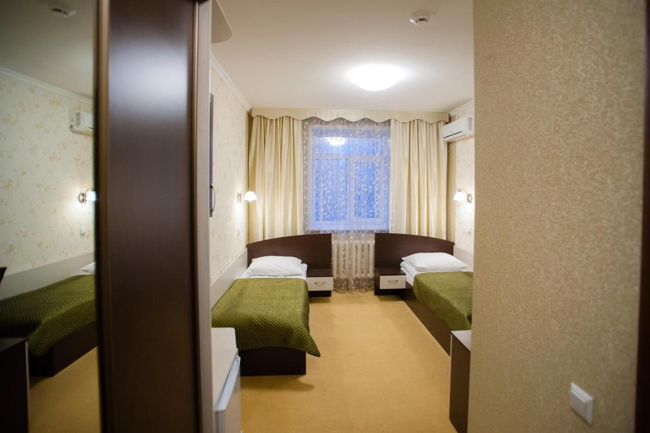Mereke Hotel Ustʼ-Kamenogorsk エクステリア 写真