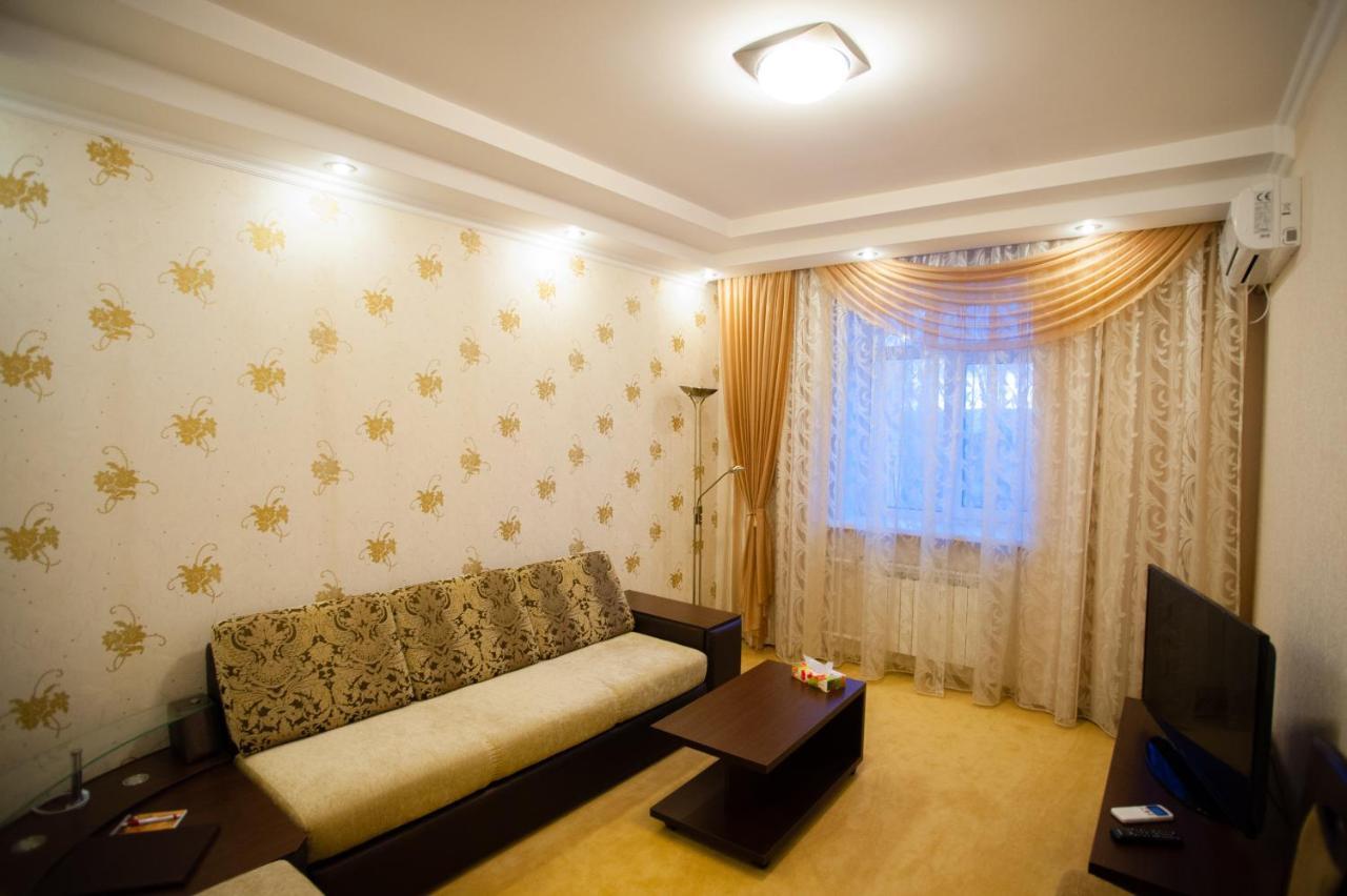 Mereke Hotel Ustʼ-Kamenogorsk エクステリア 写真